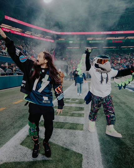 Steve Aoki in Custom 17 Set