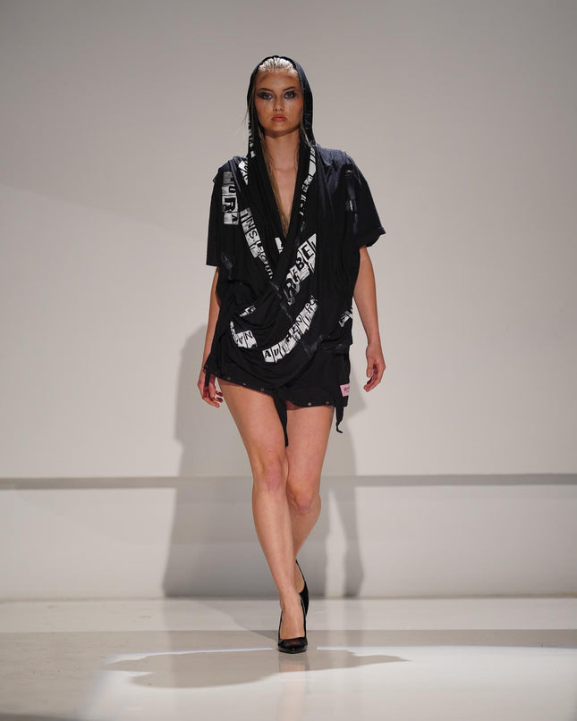 Look 23: Identity Crisis