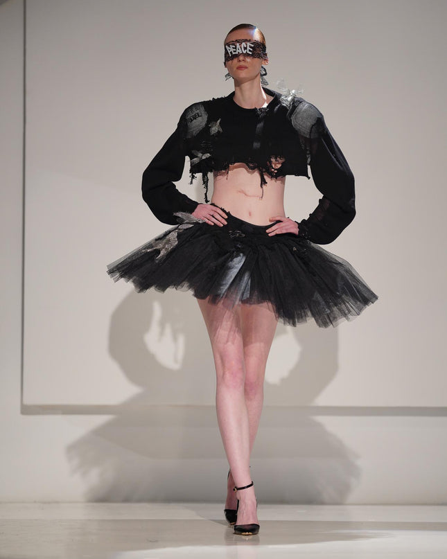 Look 28: Identity Crisis