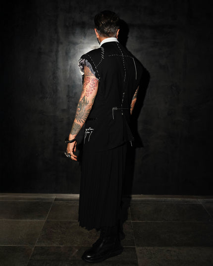 Sleeveless Deconstructed Informal Blazer